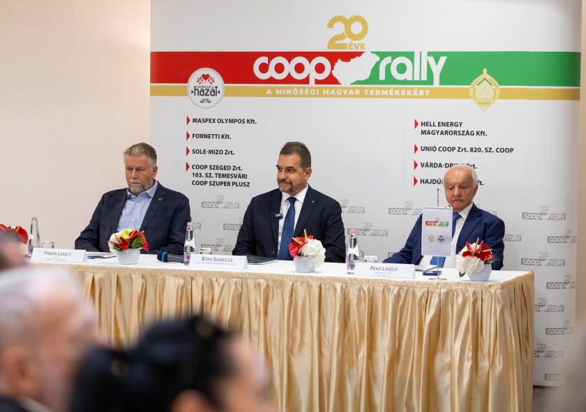 coop rally sajtotajekoztato