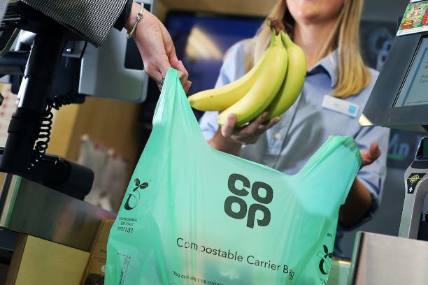Teljesen újrahasznosítható PE-fólia a Co-op számára