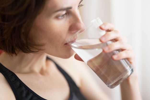 Primavera márkájú ásványvizeket hívtak vissza mikrobiológiai nem megfelelőség miatt