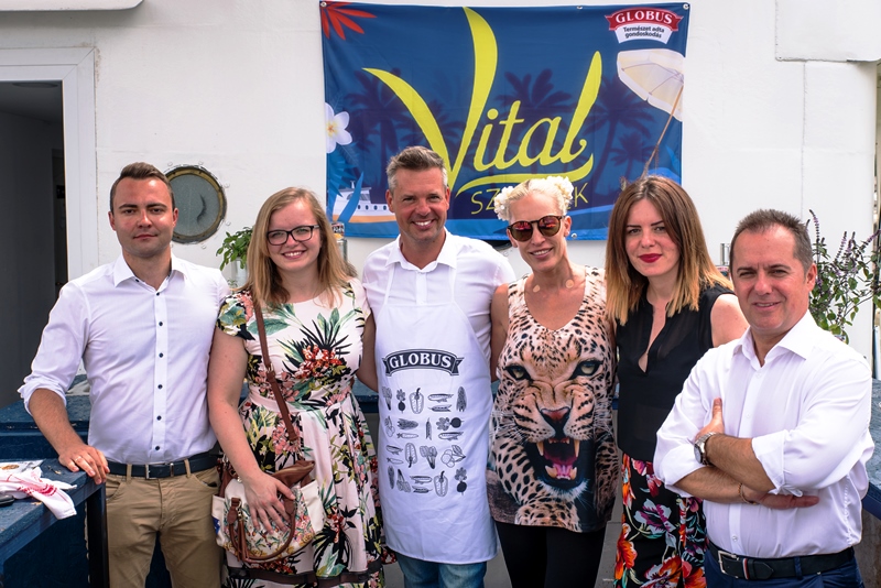 Dankoü Aüron Globus Laüzaür Chef Paüsztor Anna Vajdahunyadi Csaba Globus