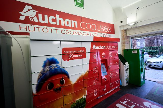 Elindult az Auchan CoolBox hűtött csomagautomata szolgáltatás