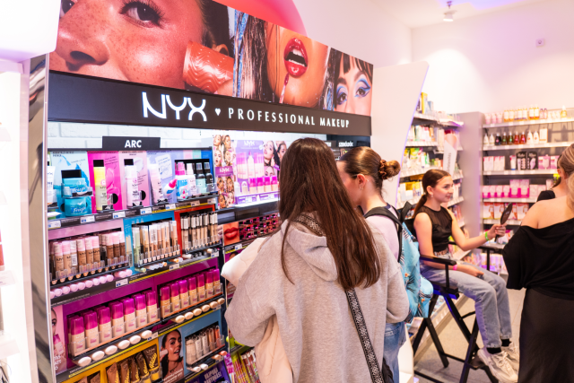 A NYX Professional Makeup márka már elérhető a dm üzleteiben